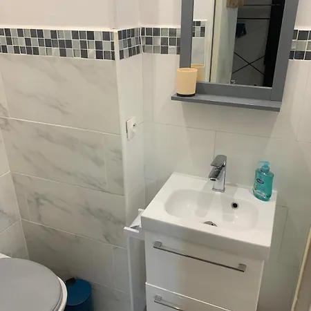 Quiet And Lovely Center Апартаменты